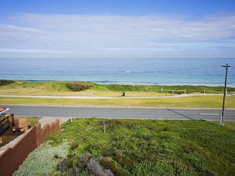 461 Safety Bay Road, Safety Bay WA 6169