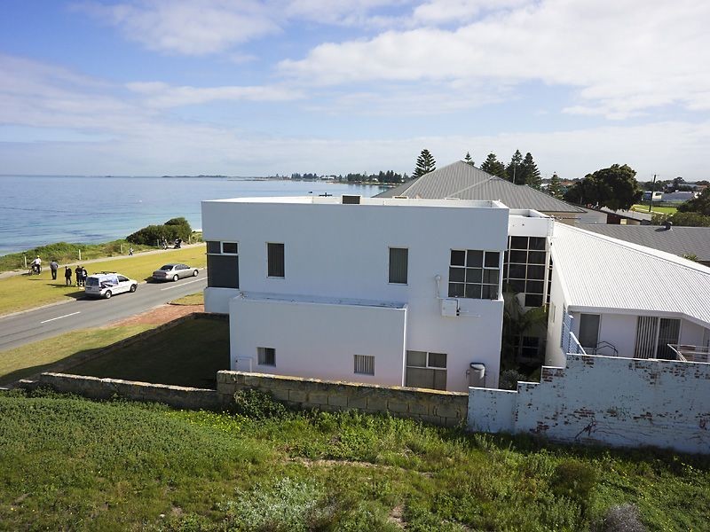 461 Safety Bay Road, Safety Bay WA 6169