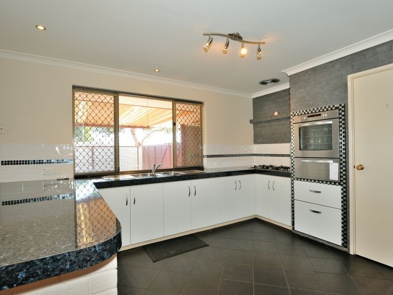 9 Gascoyne Way, Cooloongup WA 6168