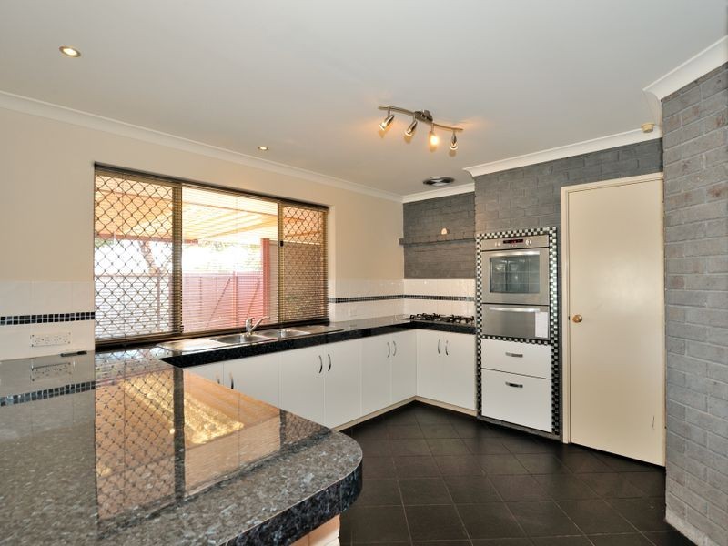 9 Gascoyne Way, Cooloongup WA 6168