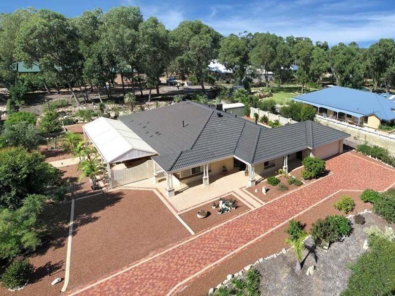 14 Oak Way, Baldivis WA 6171