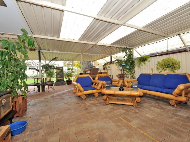 133 Willmott Drive, Cooloongup WA 6168