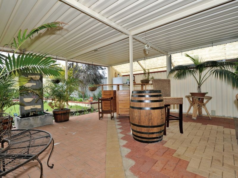 133 Willmott Drive, Cooloongup WA 6168
