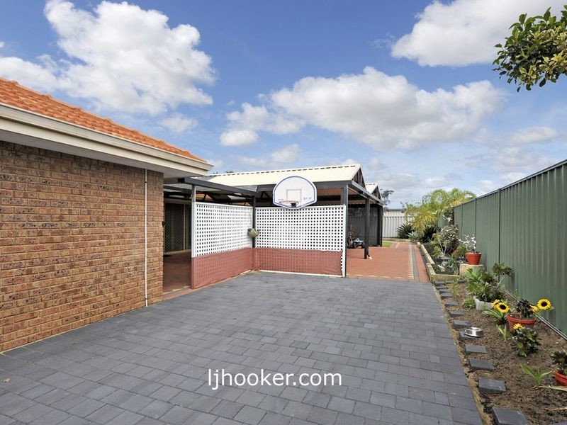 35 Coronata Drive, Warnbro WA 6169