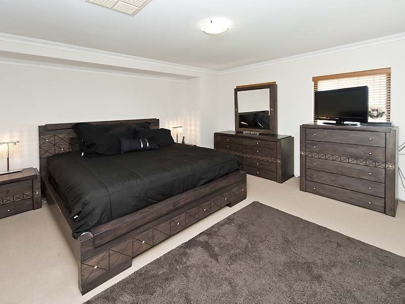 9 Gaston Road, Secret Harbour WA 6173