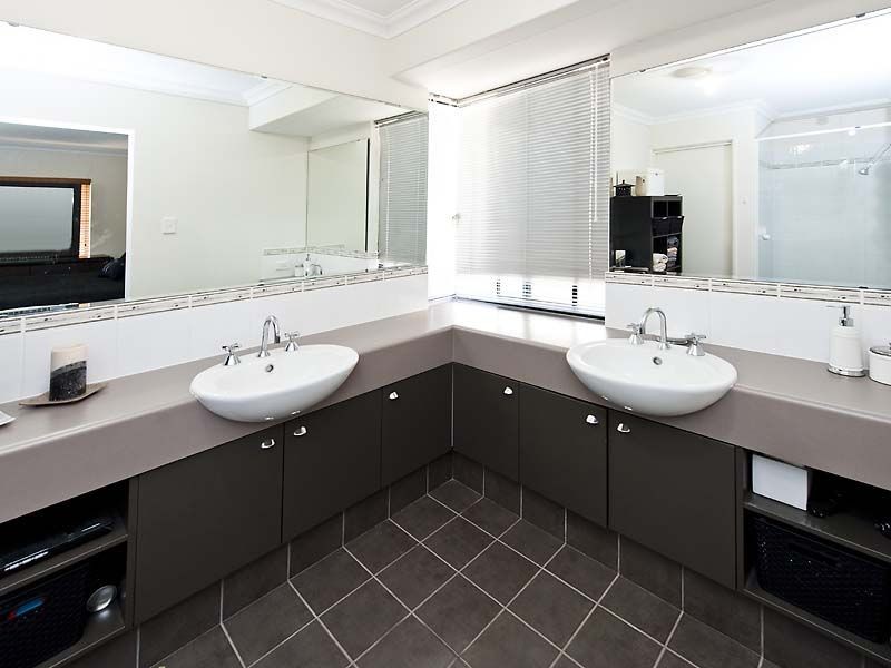 9 Gaston Road, Secret Harbour WA 6173