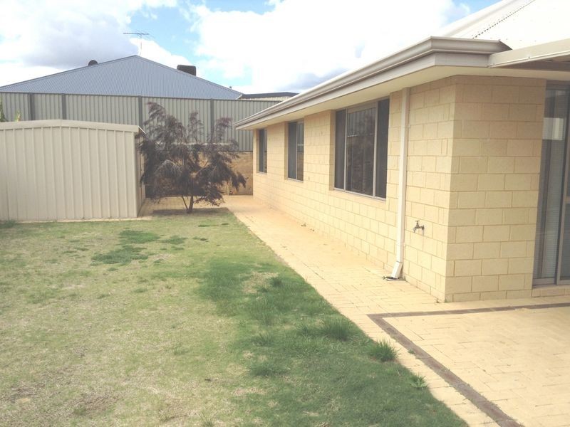 31 Howitzer Turn, Darling Downs WA 6122