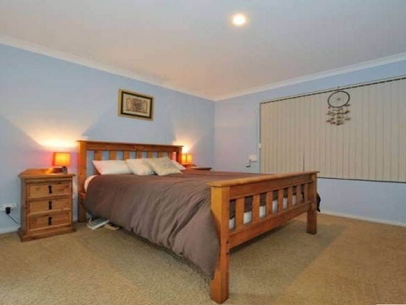 5 Freeling Road, Port Kennedy WA 6172