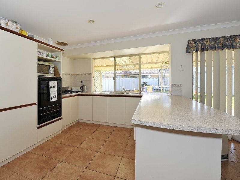 5 Pyrford Ramble, Erskine WA 6210