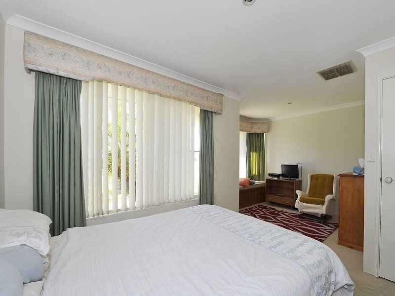 5 Pyrford Ramble, Erskine WA 6210