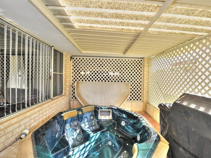 5 Pyrford Ramble, Erskine WA 6210
