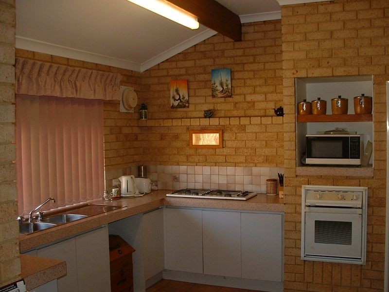 21 Cuthbertson Drive, Cooloongup WA 6168