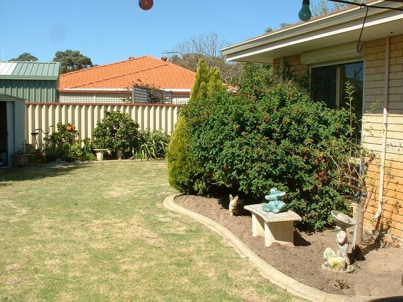 21 Cuthbertson Drive, Cooloongup WA 6168
