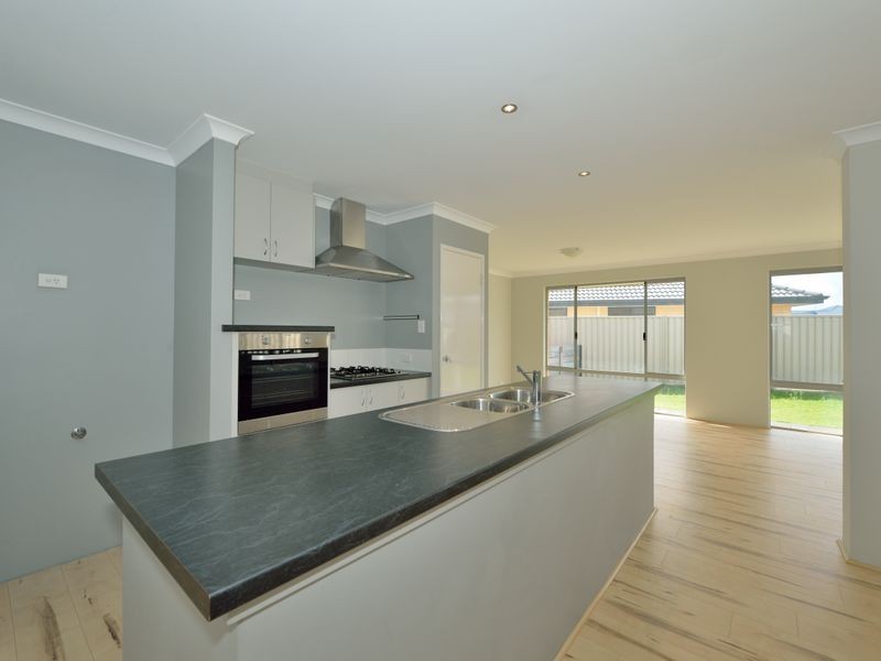 15 Kirra Road, Secret Harbour WA 6173