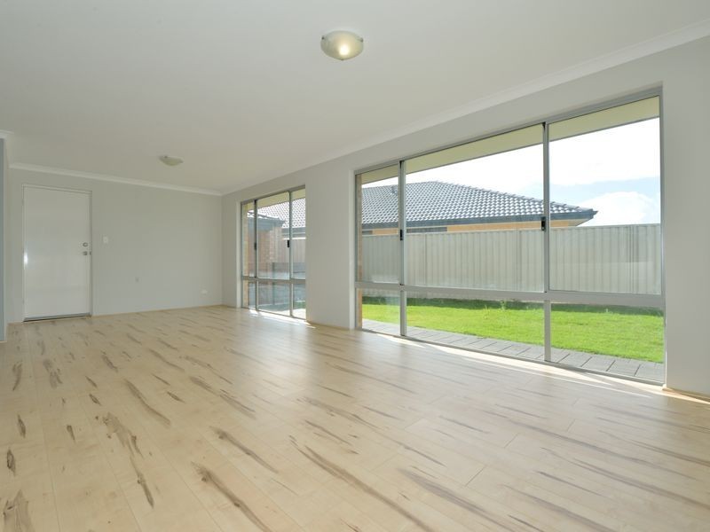 15 Kirra Road, Secret Harbour WA 6173