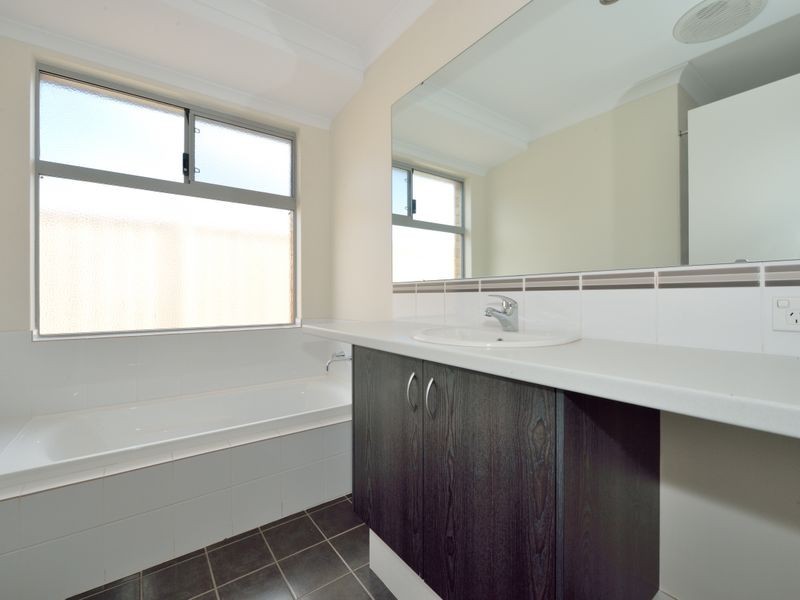 15 Kirra Road, Secret Harbour WA 6173