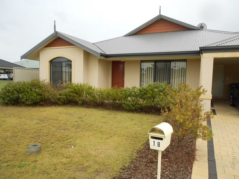 18 Voltaire Way, Secret Harbour WA 6173
