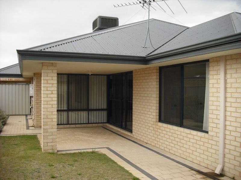18 Voltaire Way, Secret Harbour WA 6173