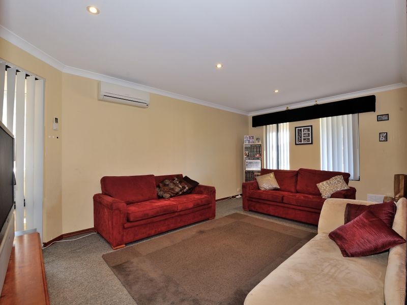 21 Wittecarra Crescent, Port Kennedy WA 6172