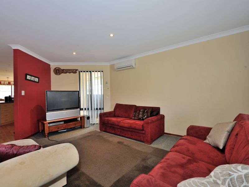 21 Wittecarra Crescent, Port Kennedy WA 6172