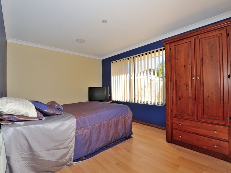 21 Wittecarra Crescent, Port Kennedy WA 6172