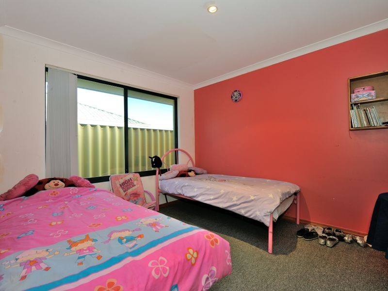 21 Wittecarra Crescent, Port Kennedy WA 6172