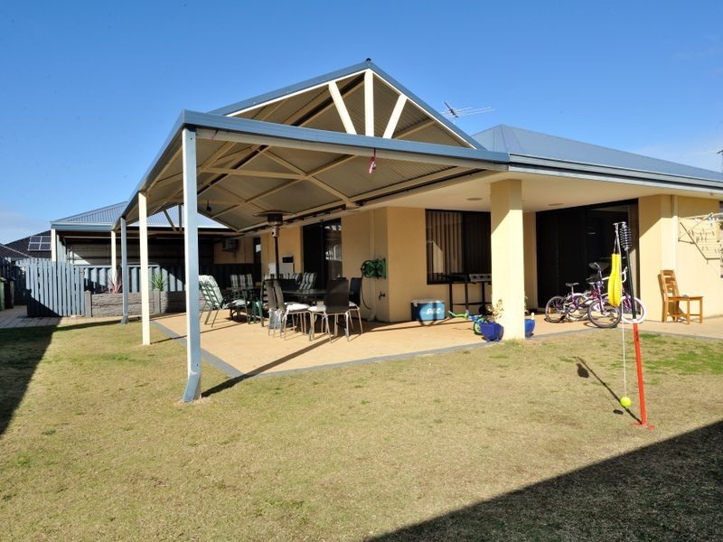 21 Wittecarra Crescent, Port Kennedy WA 6172