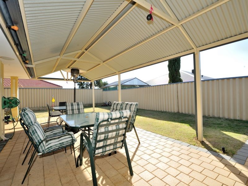 21 Wittecarra Crescent, Port Kennedy WA 6172
