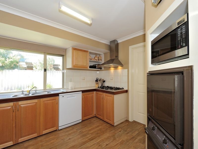53 Manly Crescent, Warnbro WA 6169
