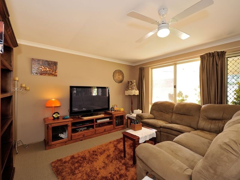 53 Manly Crescent, Warnbro WA 6169