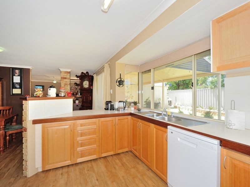 53 Manly Crescent, Warnbro WA 6169