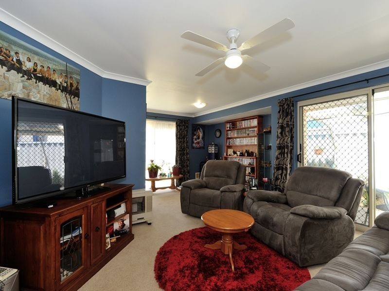 53 Manly Crescent, Warnbro WA 6169