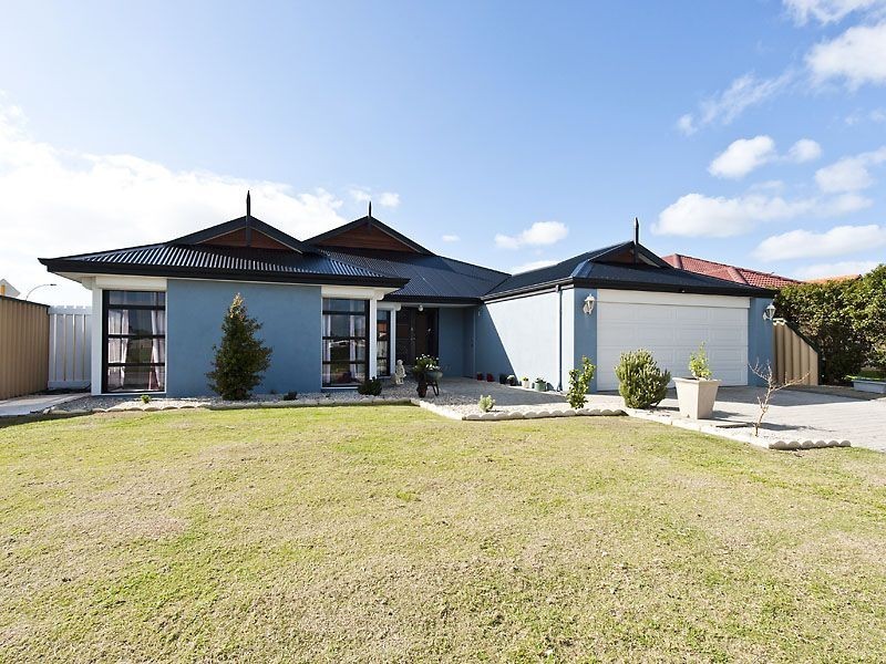 41 Pamplona Blvd, Port Kennedy WA 6172