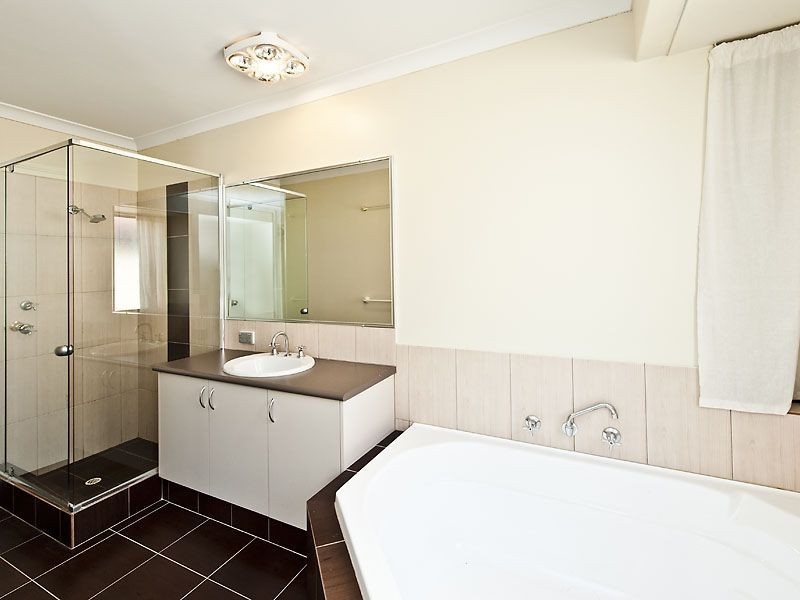 41 Pamplona Blvd, Port Kennedy WA 6172