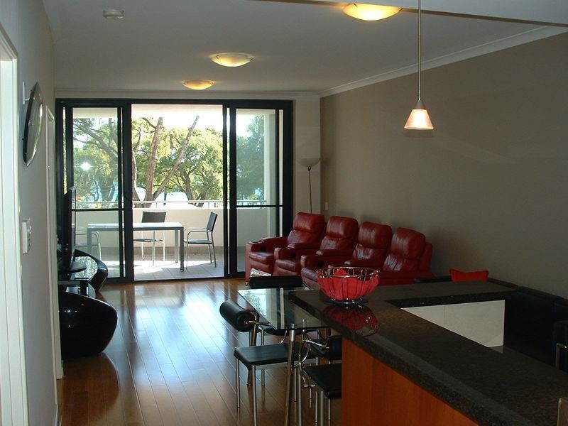 5/17 Rockingham Beach Road, Rockingham WA 6168