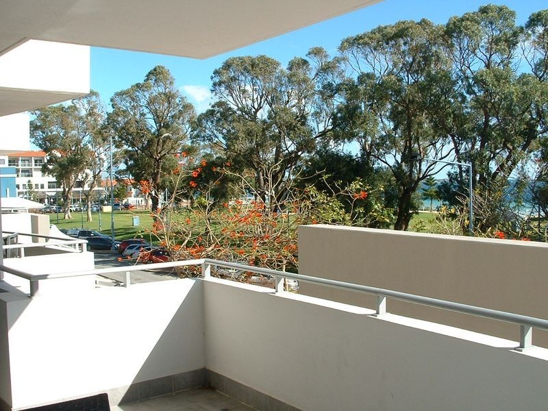 5/17 Rockingham Beach Road, Rockingham WA 6168