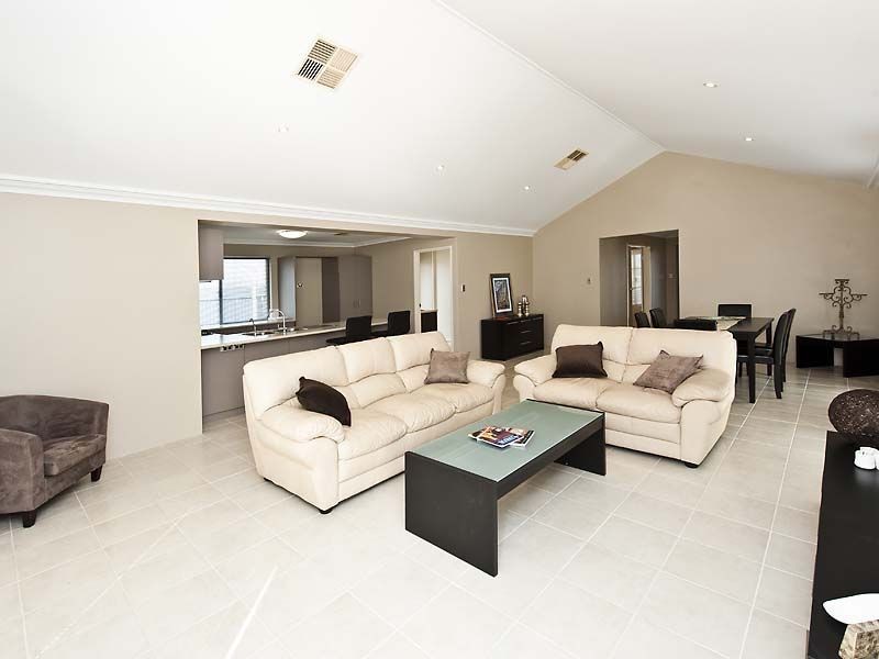 2 Linott Close, Baldivis WA 6171