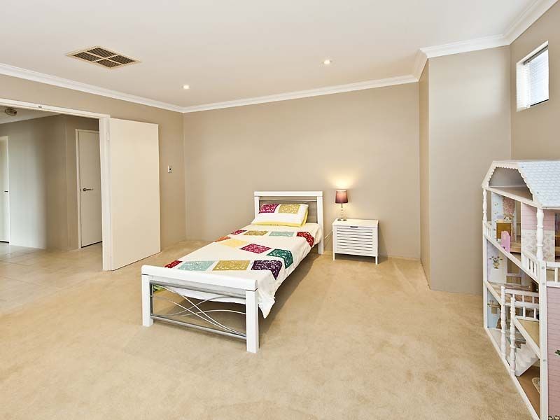 2 Linott Close, Baldivis WA 6171