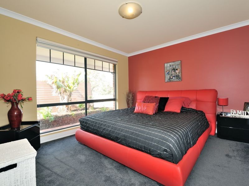 7 Cariati Close, Secret Harbour WA 6173