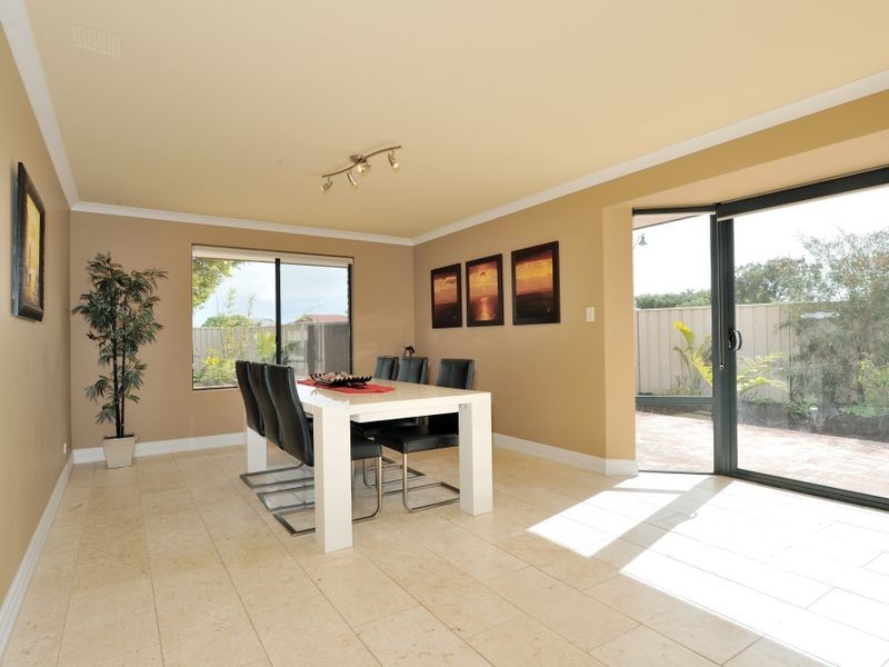 7 Cariati Close, Secret Harbour WA 6173