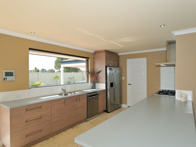 7 Cariati Close, Secret Harbour WA 6173