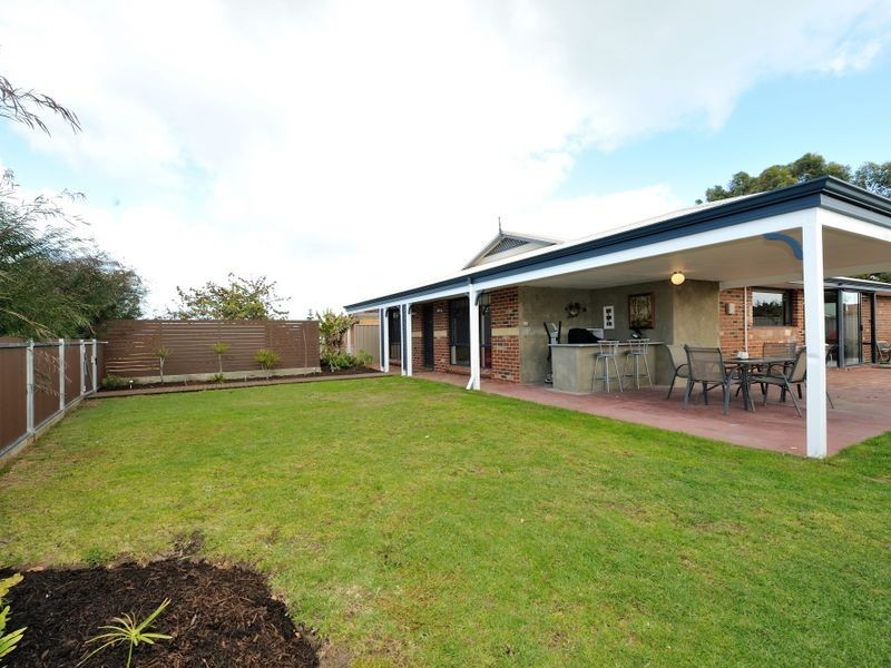 7 Cariati Close, Secret Harbour WA 6173