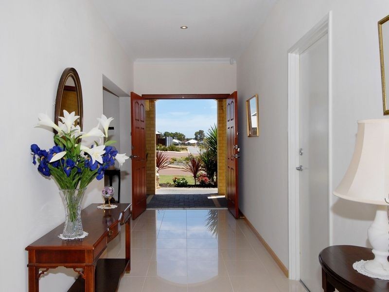 15 Corymbia Green, Baldivis WA 6171