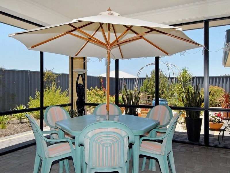 15 Corymbia Green, Baldivis WA 6171