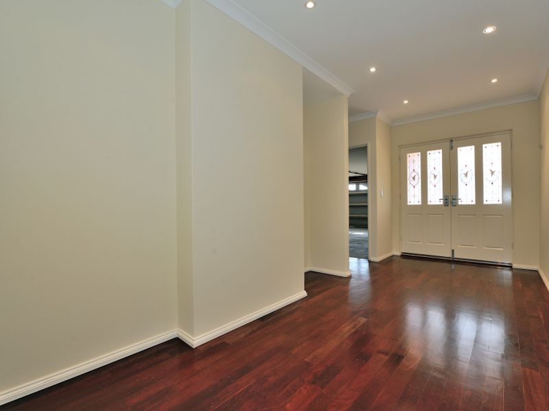 38 Cascade Close, Safety Bay WA 6169