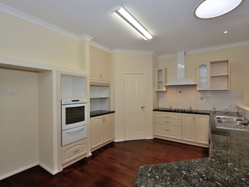 38 Cascade Close, Safety Bay WA 6169