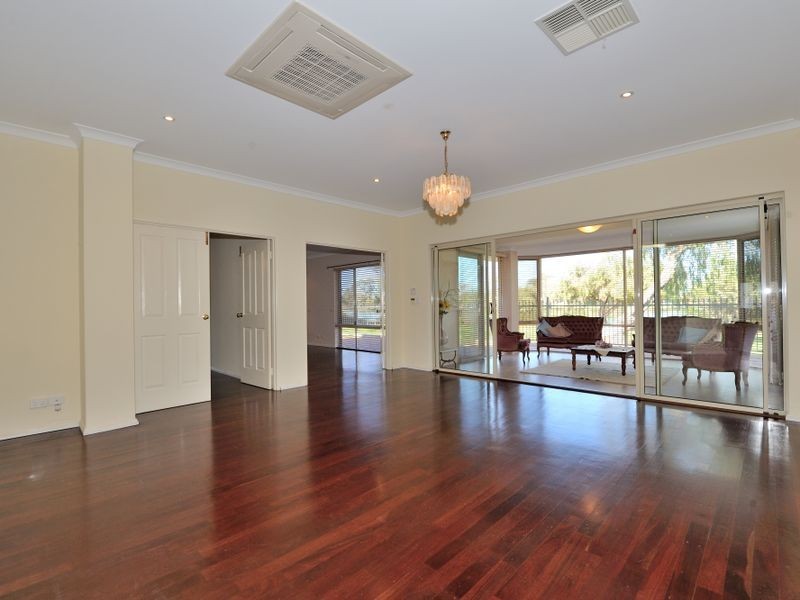 38 Cascade Close, Safety Bay WA 6169