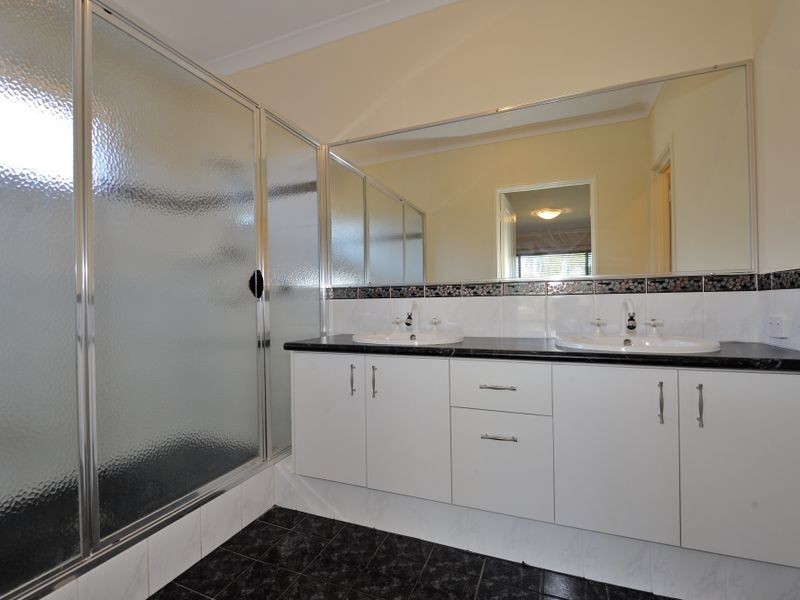 38 Cascade Close, Safety Bay WA 6169