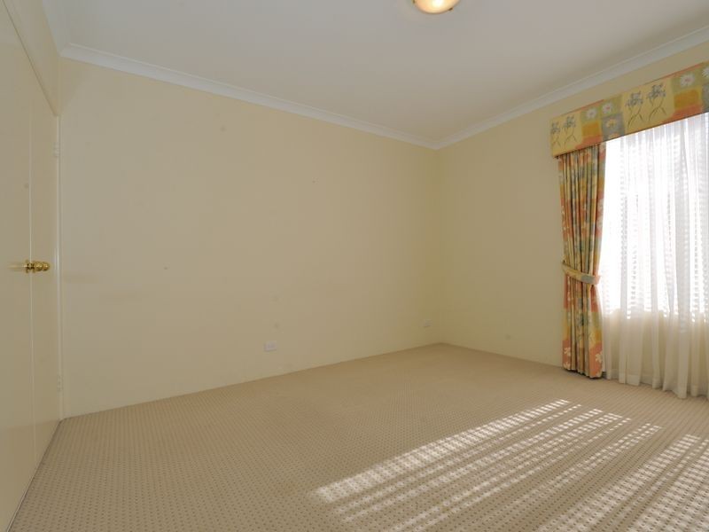 38 Cascade Close, Safety Bay WA 6169