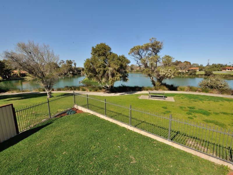 38 Cascade Close, Safety Bay WA 6169